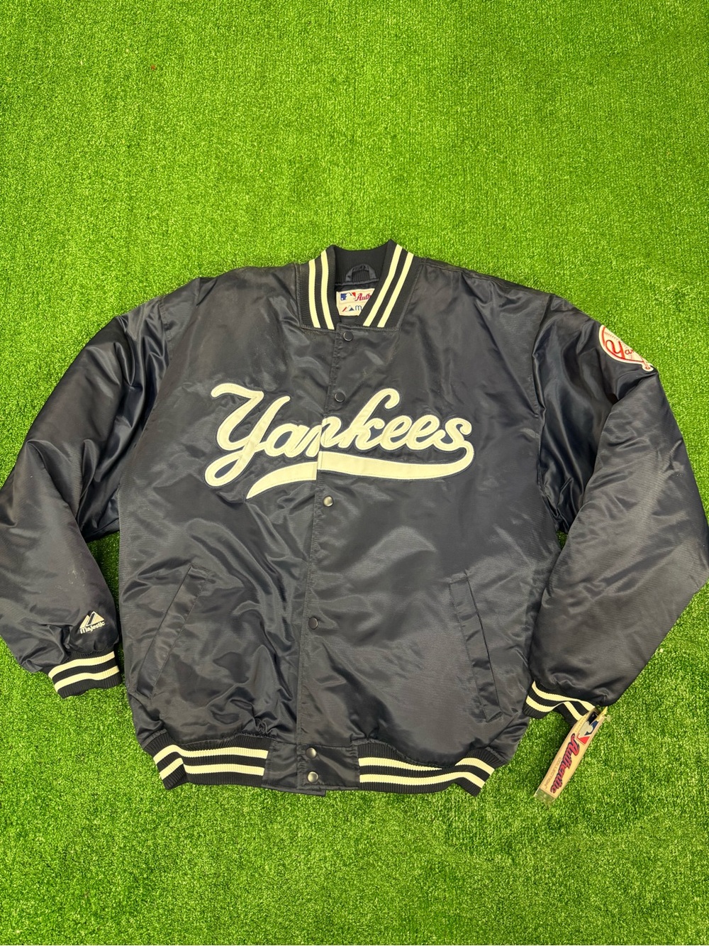 NWT Vintage 90s New York Yankees Majestic Satin Bomber Jacket Dugout MLB Sz XXL